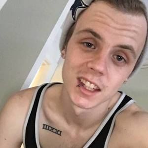 Meet your Posher, Logan